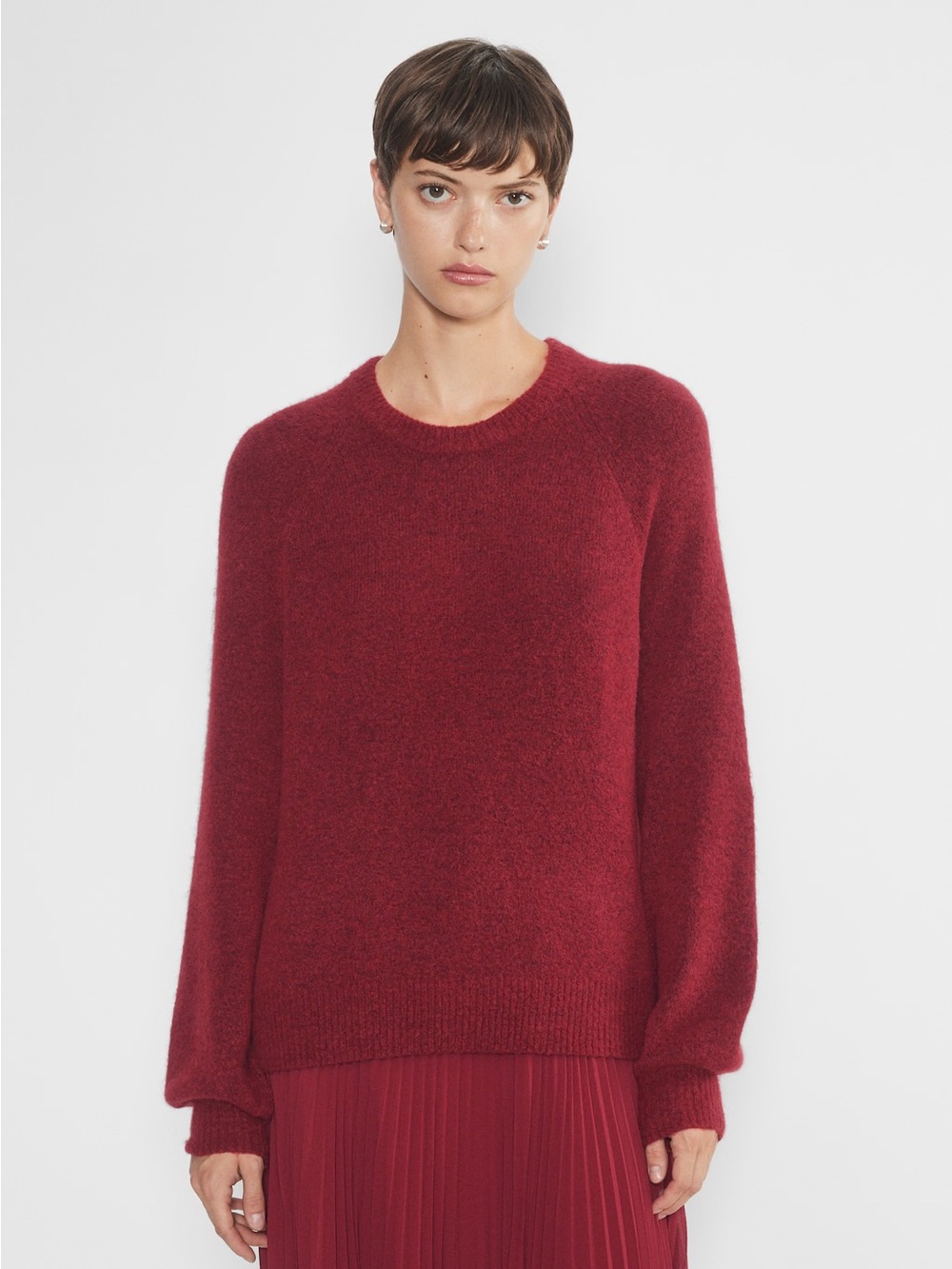 Aritzia Wilfred | Cashmere Blend SoftSpoke Sonder Sweater in Dark Ruby | Small